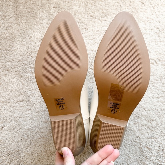 NWOT White Ankle Cowgirl Boots Pointed Toe Size 11 - Picture 5 of 6